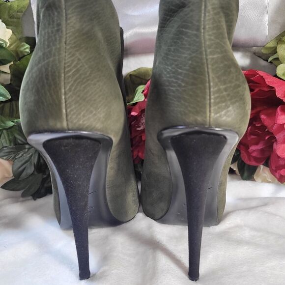NIB Giuseppe Zanotti Army Green Peep Toe Bootie - Picture 9 of 12